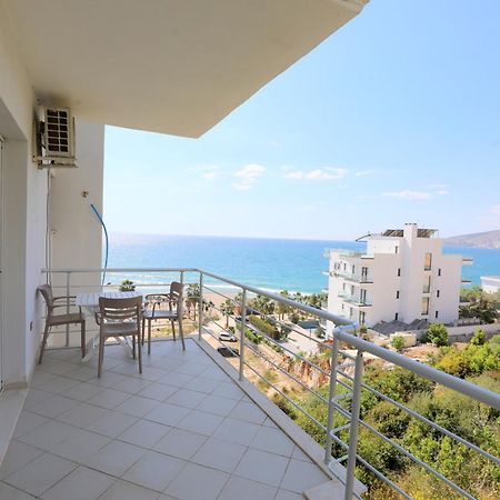 Blue Bay Apartments Sarandë Esterno foto