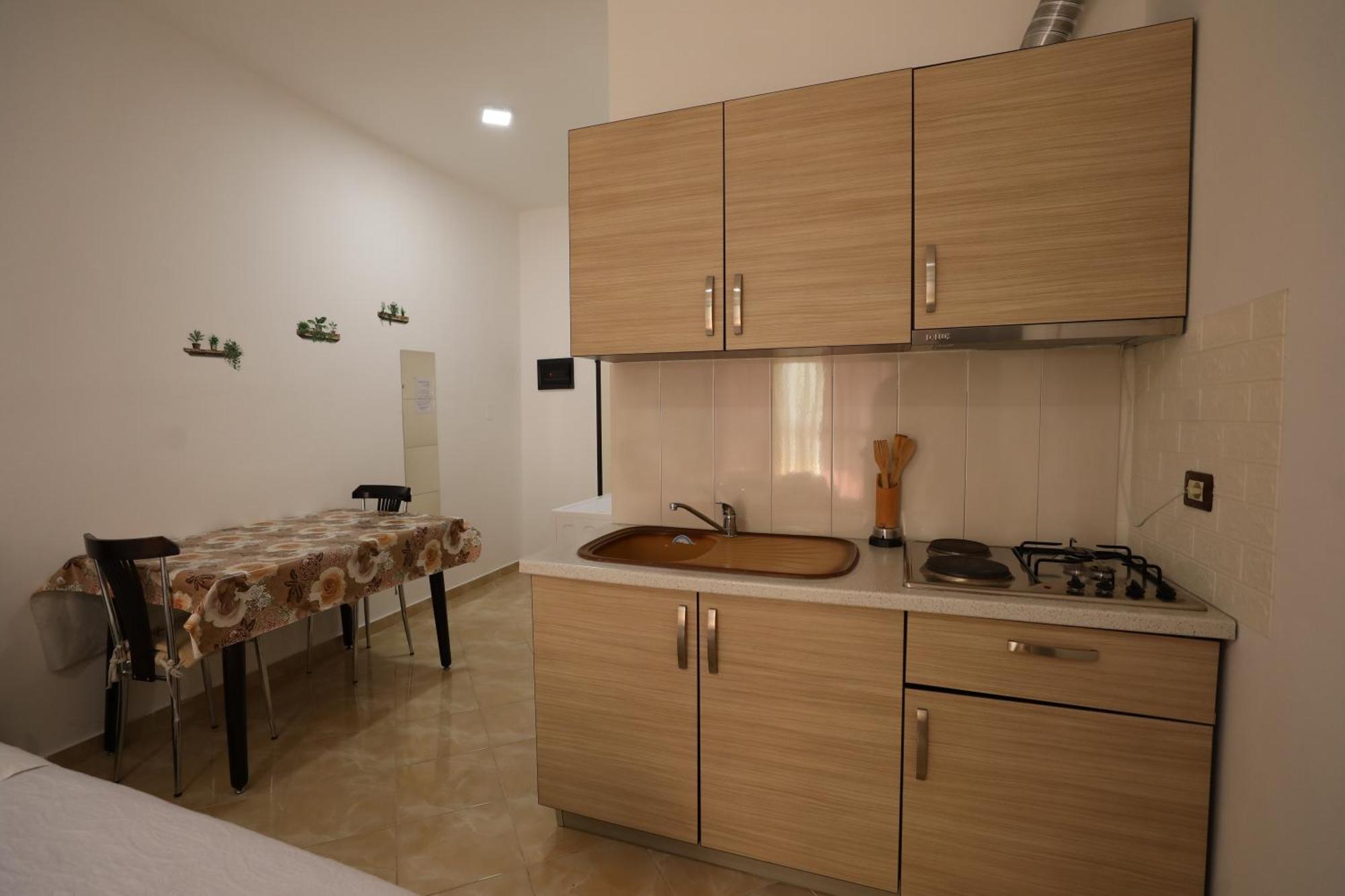 Blue Bay Apartments Sarandë Esterno foto